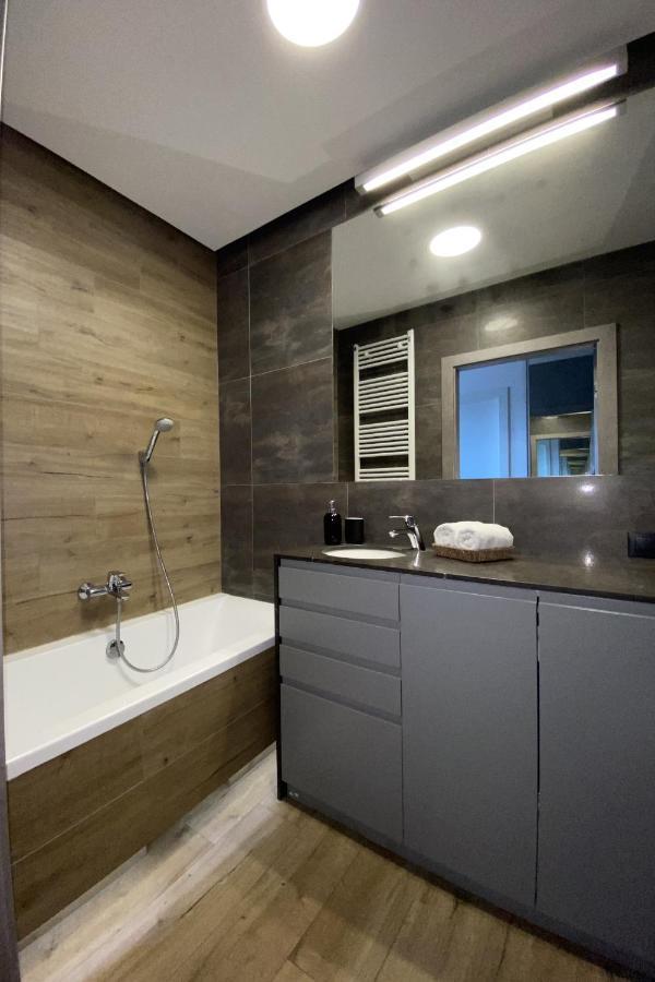 Apartament Dream House Aparment Free Parnikg
