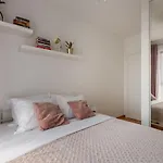 Dream House Aparment Free Parnikg