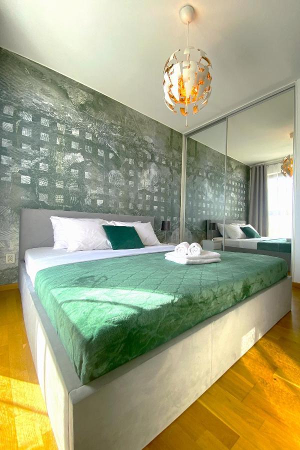 Dream House Aparment Free Parnikg Apartament